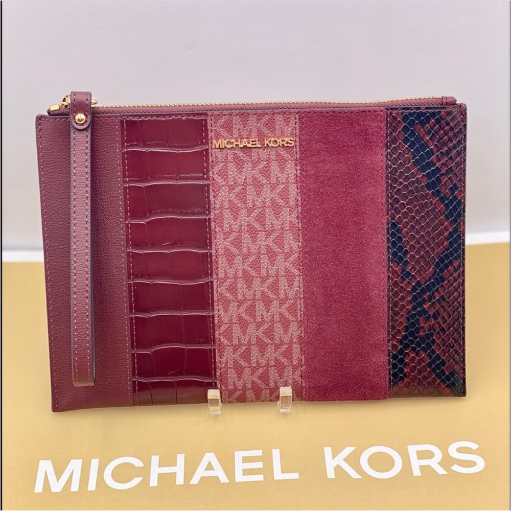 Michael Kors XL ZIP Clutch Wristlet
Merlot Multi
